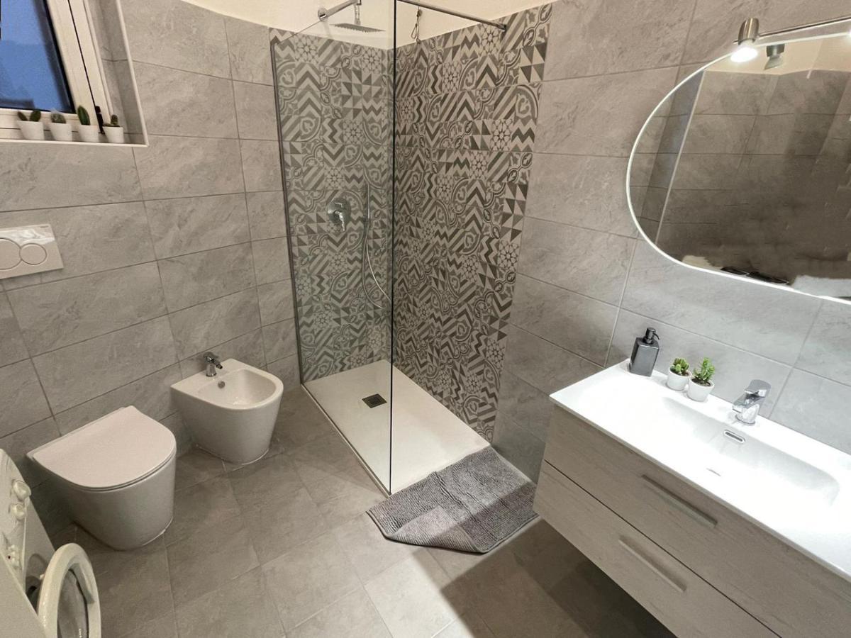 Rembrandt44 Apartment Milan Bagian luar foto